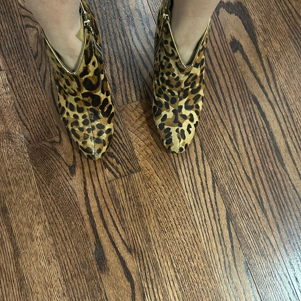 Jessica Simpson booties, leopard , fuzzy material